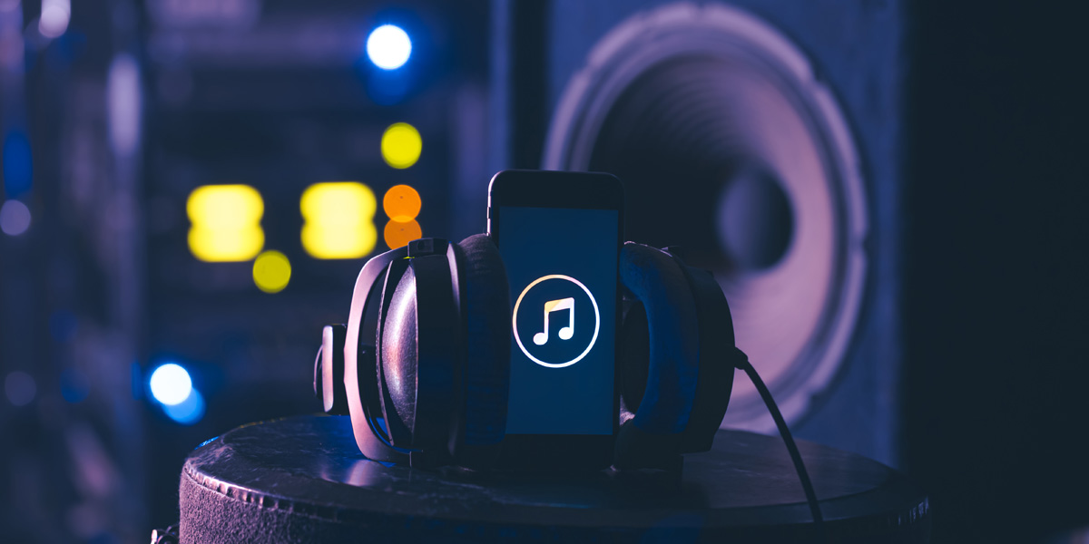 av-installation-lifelike-retail-1