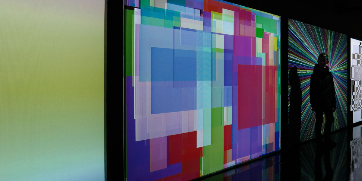 av-installation-lifelike-retail-5