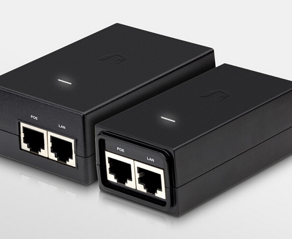 Ubiquiti 24V 12W PoE Adapter with Gigabit LAN Port