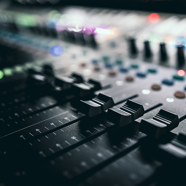 12 x 6 Watt QUAD RGBA LED's