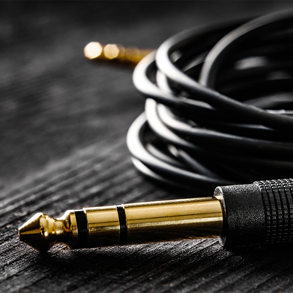1 metre XLR to XLR mic cable, black cable, nickel plated connectors