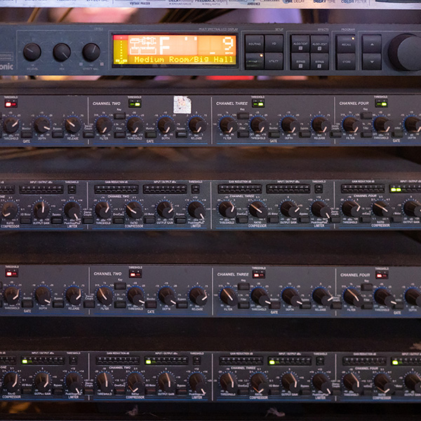 1 metre XLR to XLR mic cable, black cable, nickel plated connectors